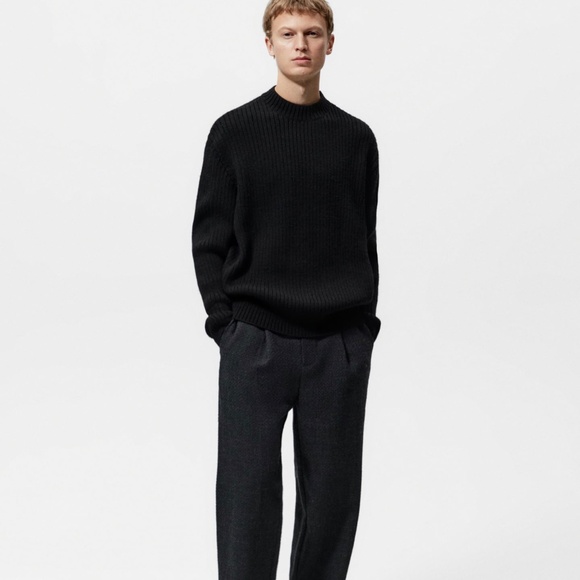 ZARA Mock Neck Sweater - Picture 3 of 3